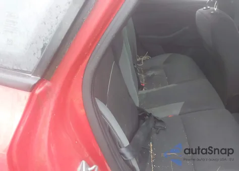 2012 Ford Focus Se z USA, uszkodzony, nr VIN 1FAHP3K2XCL107287